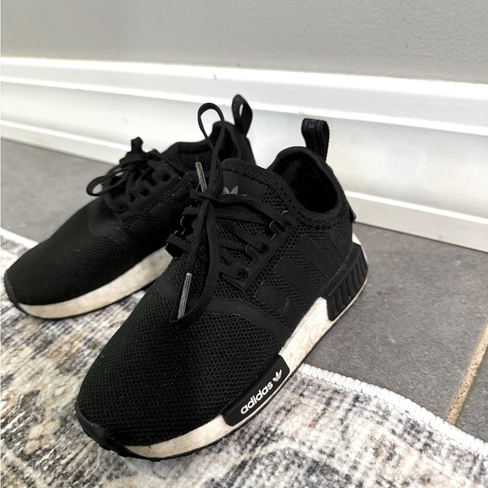 Adidas NMD-R1 sneakers in black and white size 8 kids.